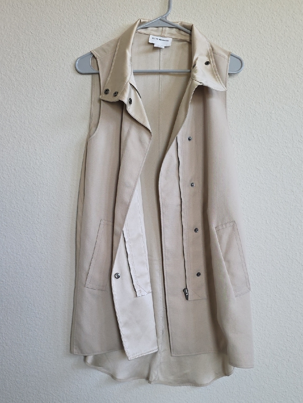 Club Monaco Women's Beige Sleeveless Trench Vest Silk Sz XS